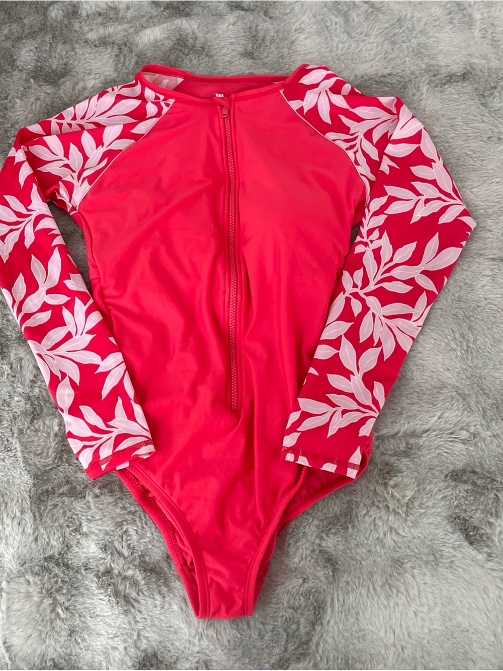 all in motion Pink Long-Sleeve One-Piece Swimsuit with White Leaf Print -0279